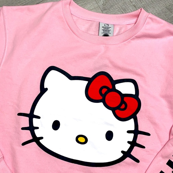 Hello kitty 🌺 - Picture 3 of 4